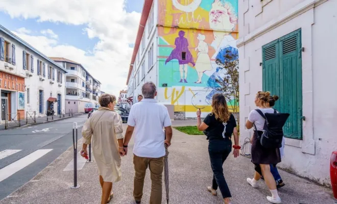 Visite d'un quartier peint 